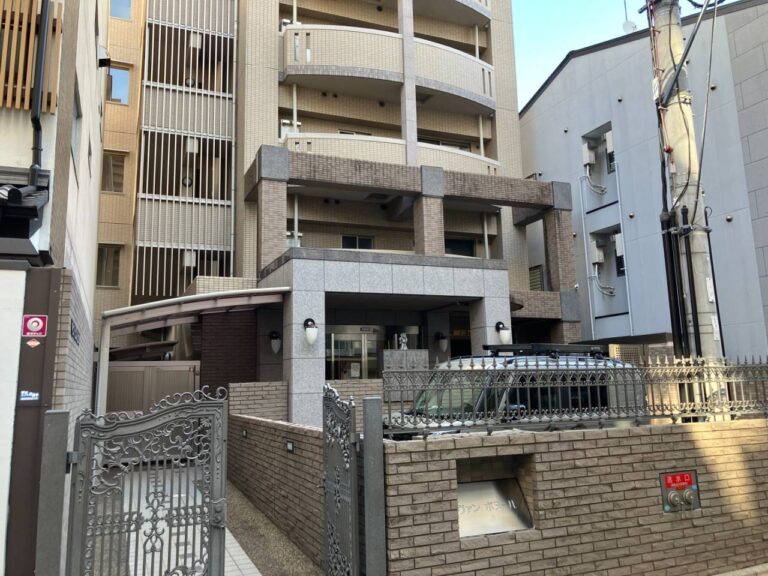 マンション　エントランスまわりの防水工事｜株式会社リスペック
